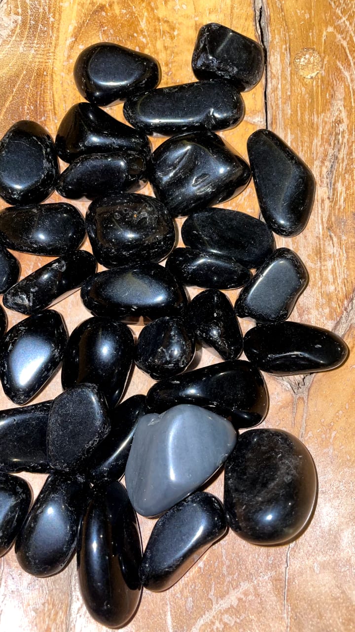 BLACK OBSIDIAN