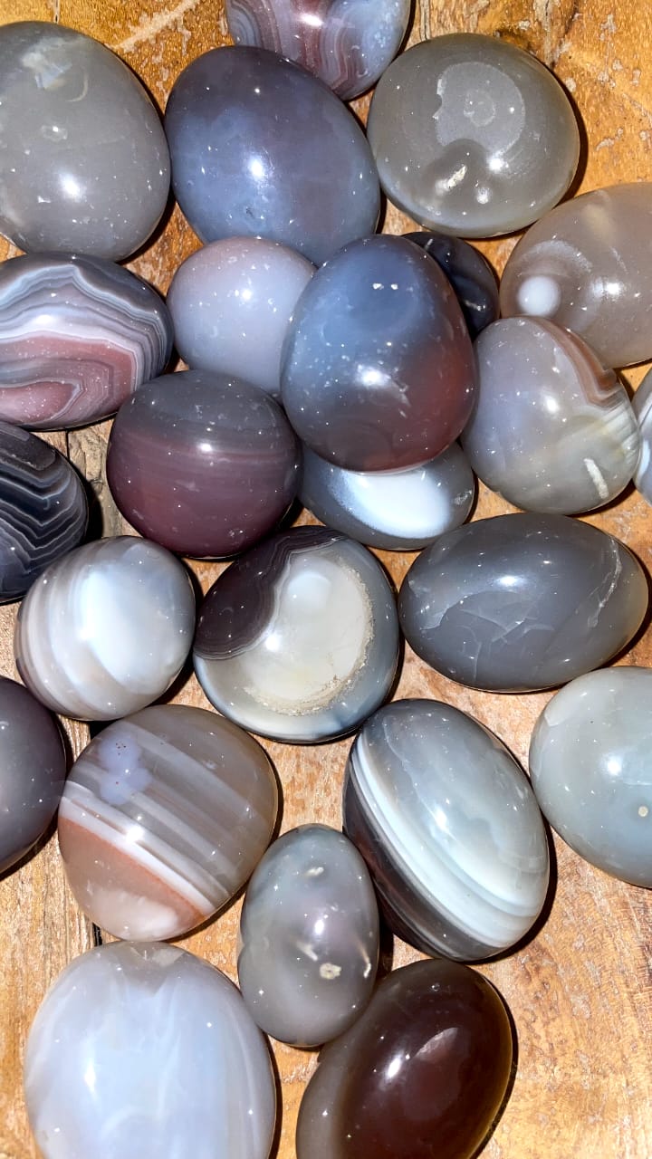 GRAY AGATE