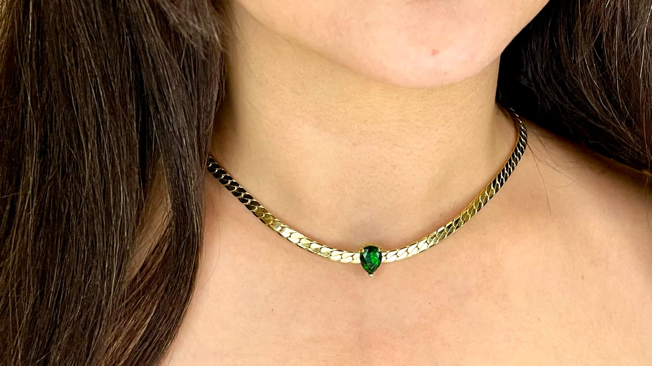 GREEN GEMSTONE GOLD NECKLACE