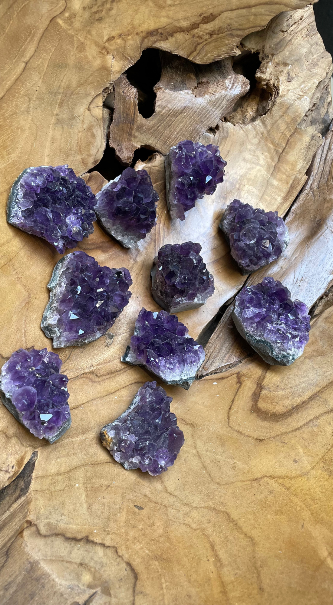 ORNATE PURPLE & WHITE LARGE AMETHYST