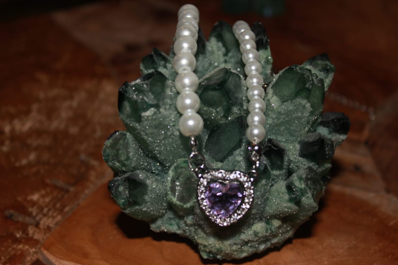 PURPLE HEART PEARLS NECKLACE