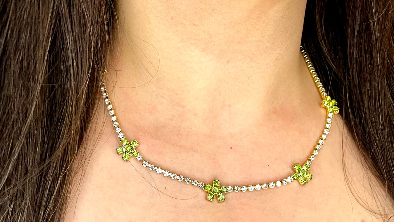 MULTIPLE GREEN FLOWERS CRYSTAL NECKLACE