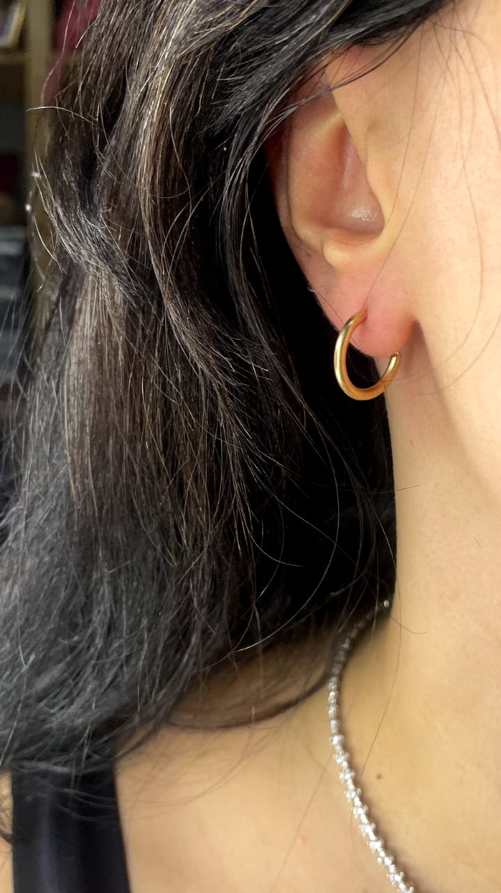 GOLD ROUND EARRINGS