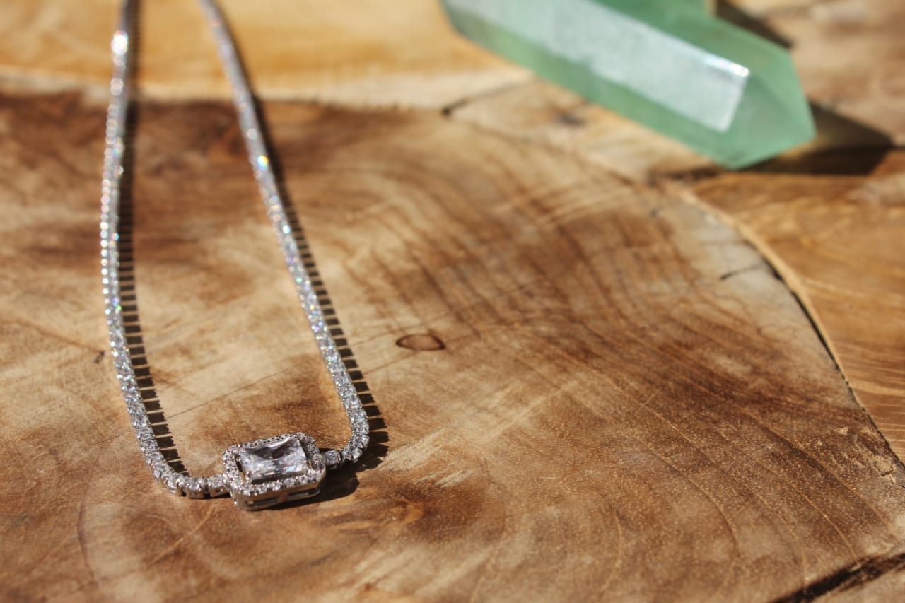 SILVER SAPPHIRE NECKLACE