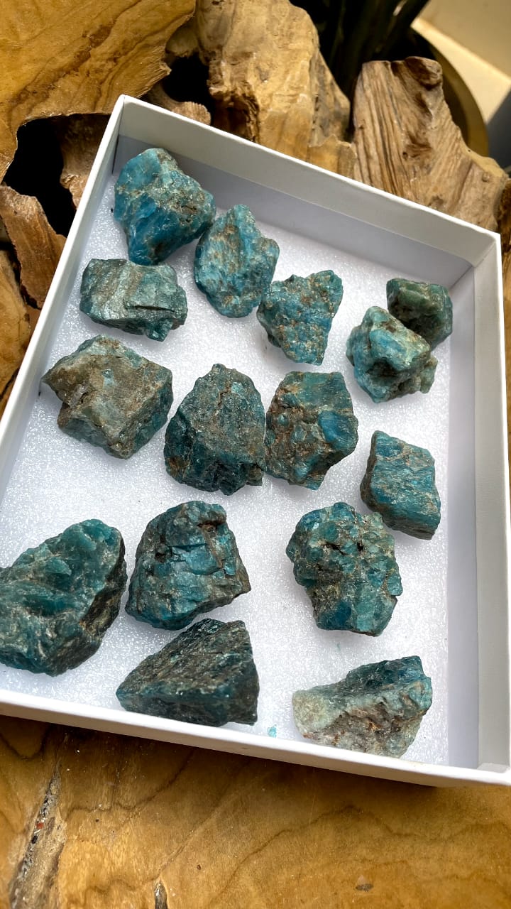 LARGE  BLUE APATITE