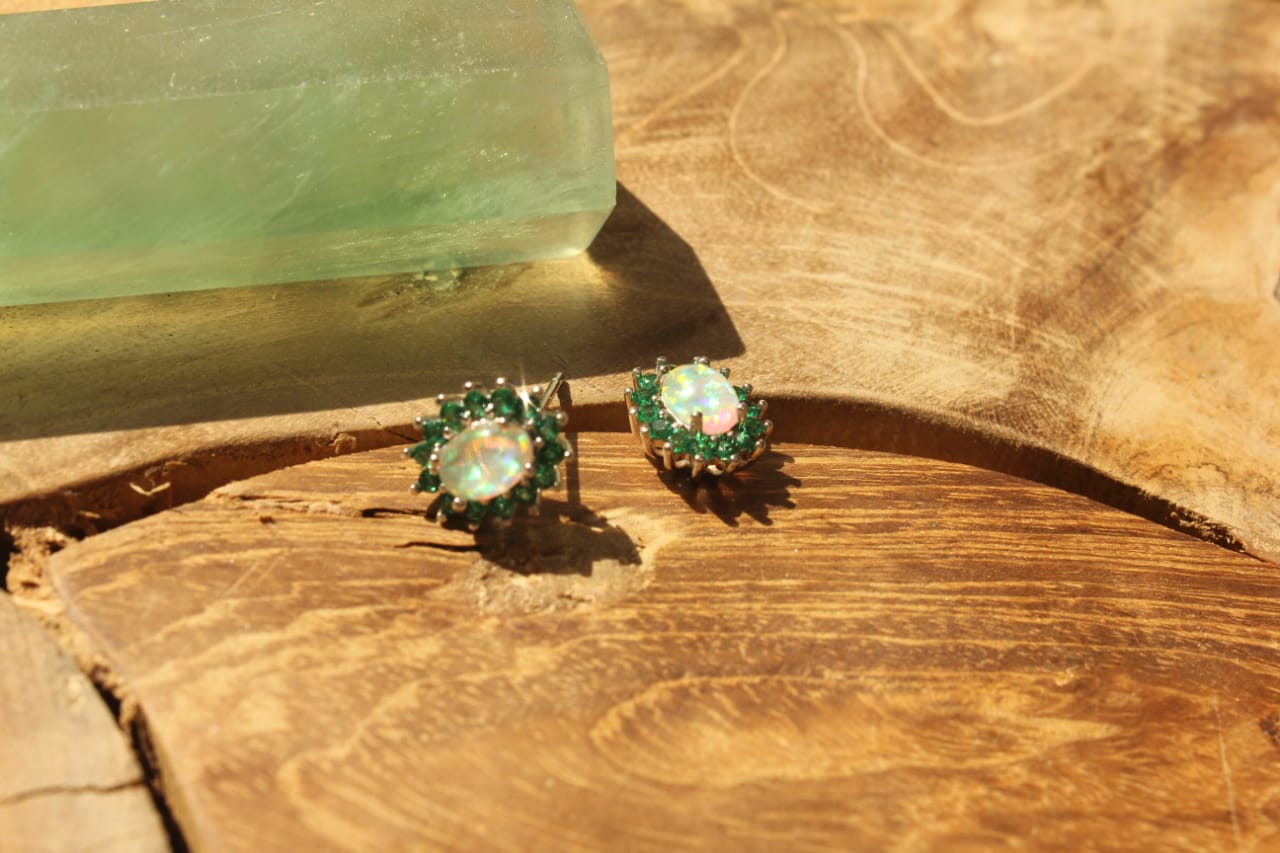 OPAL FLORET EARRING