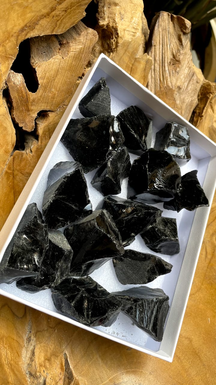 LARGE BLACK OBSIDIAN