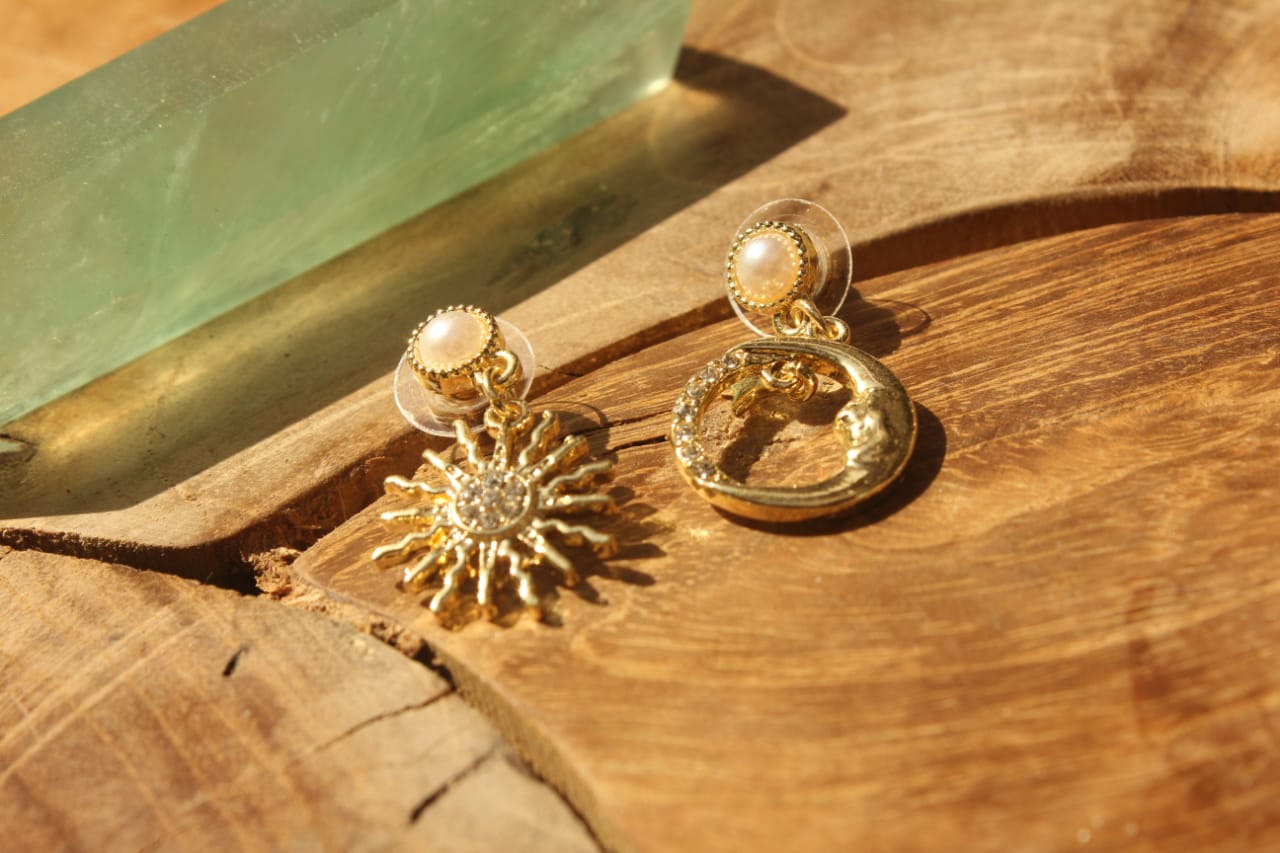 SUN & HOOP GOLD EARRING