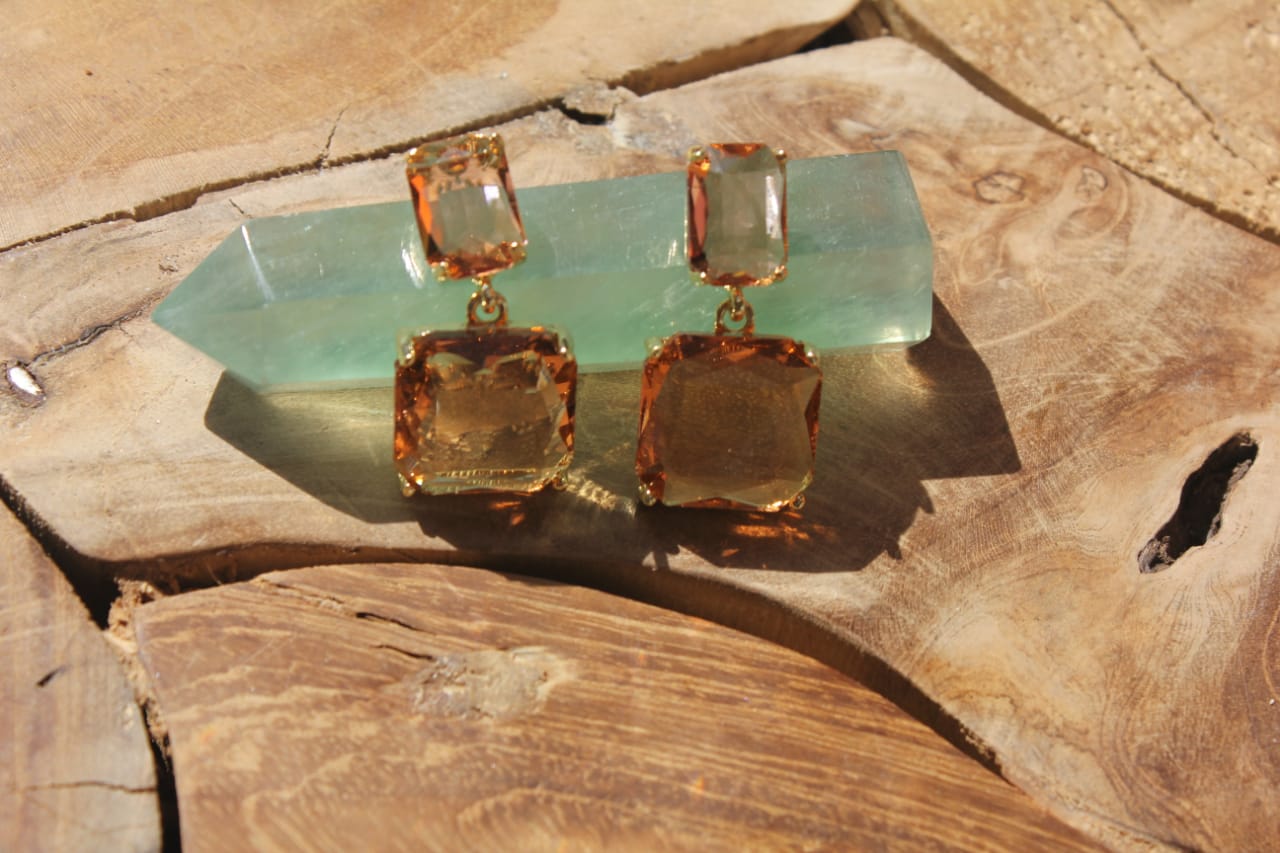 DOUBLE BROWN GEMSTONE EARRING