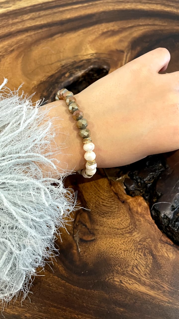 WHITE & BROWN STONES BRACELET