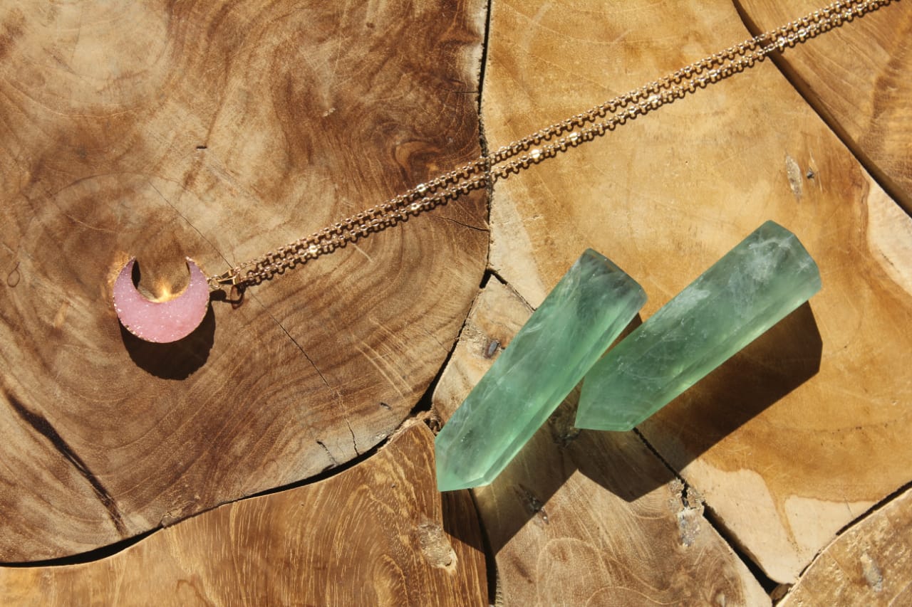 ROSE CRESCENT GOLD NECKLACE