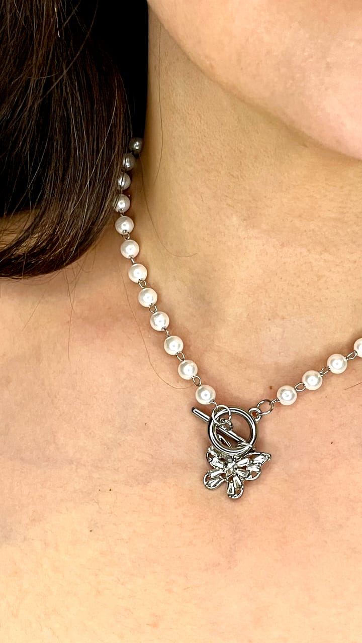 SILVER BUTTERFLY PEARLS NECKLACE