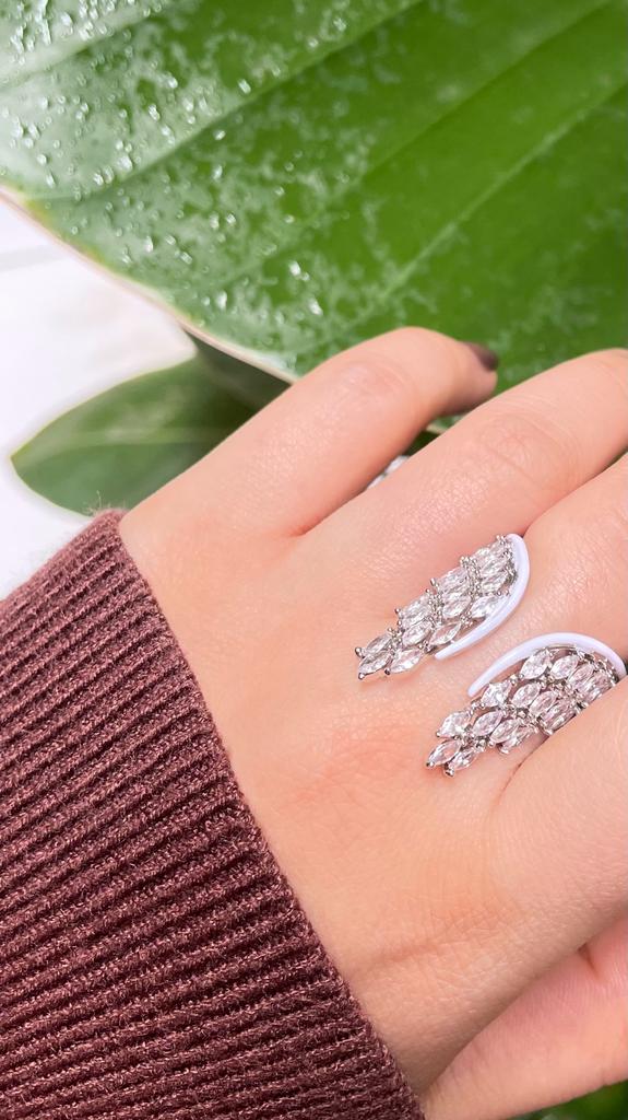 SILVER WINGS RING