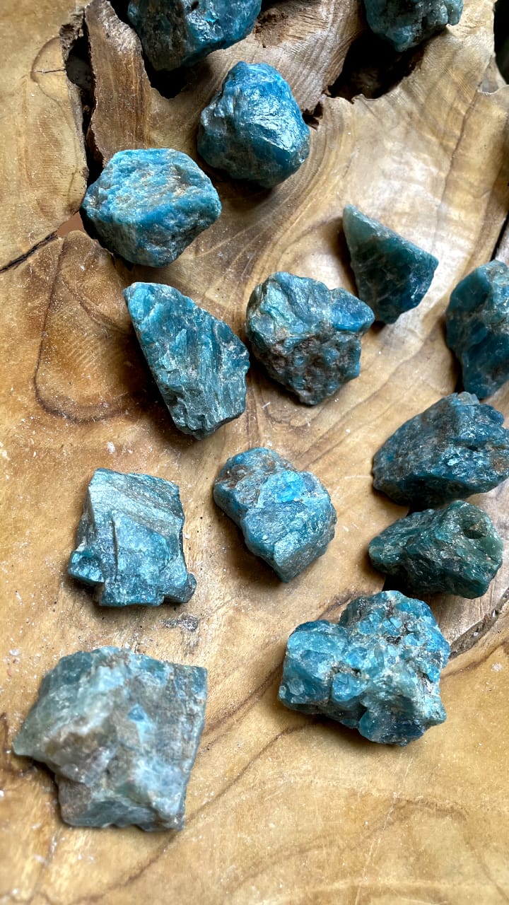 LARGE  BLUE APATITE