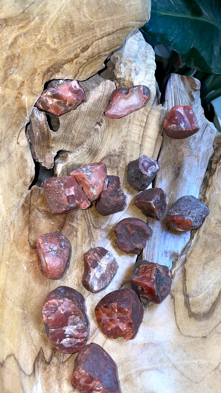 SMALL RED AGATE