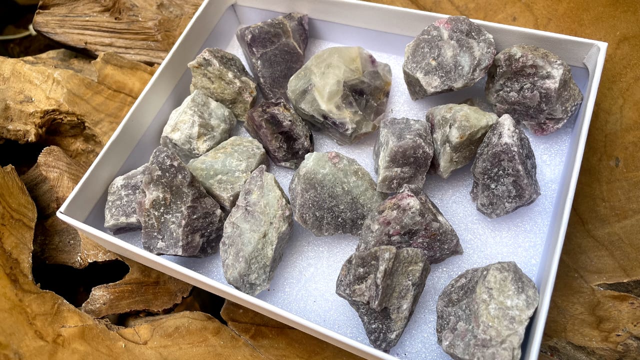 LARGE PURPLE MICA