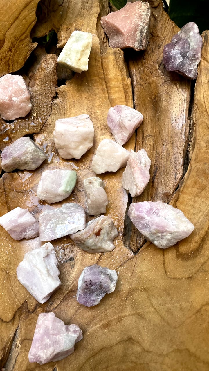 SMALL PINK OPAL