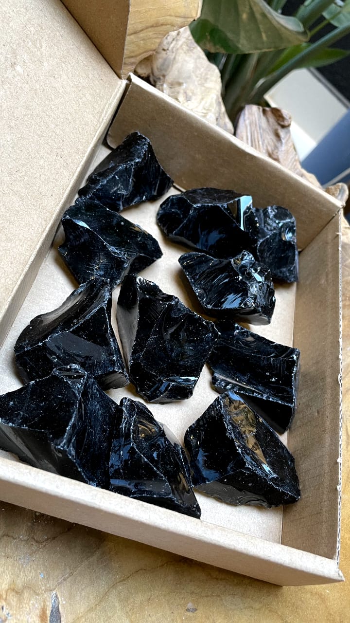 LARGE OBSIDIAN