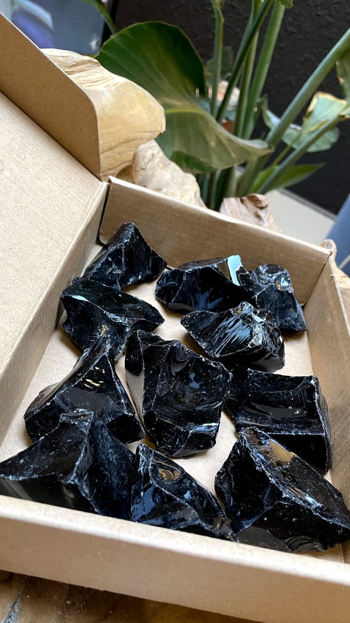 LARGE OBSIDIAN