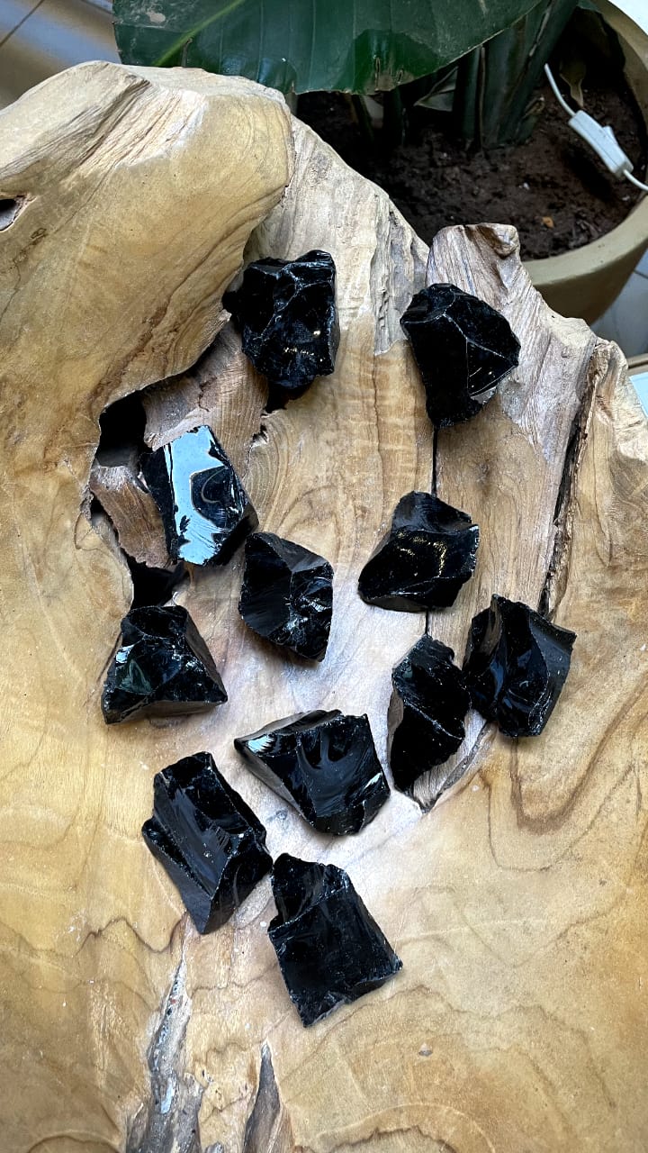 LARGE OBSIDIAN