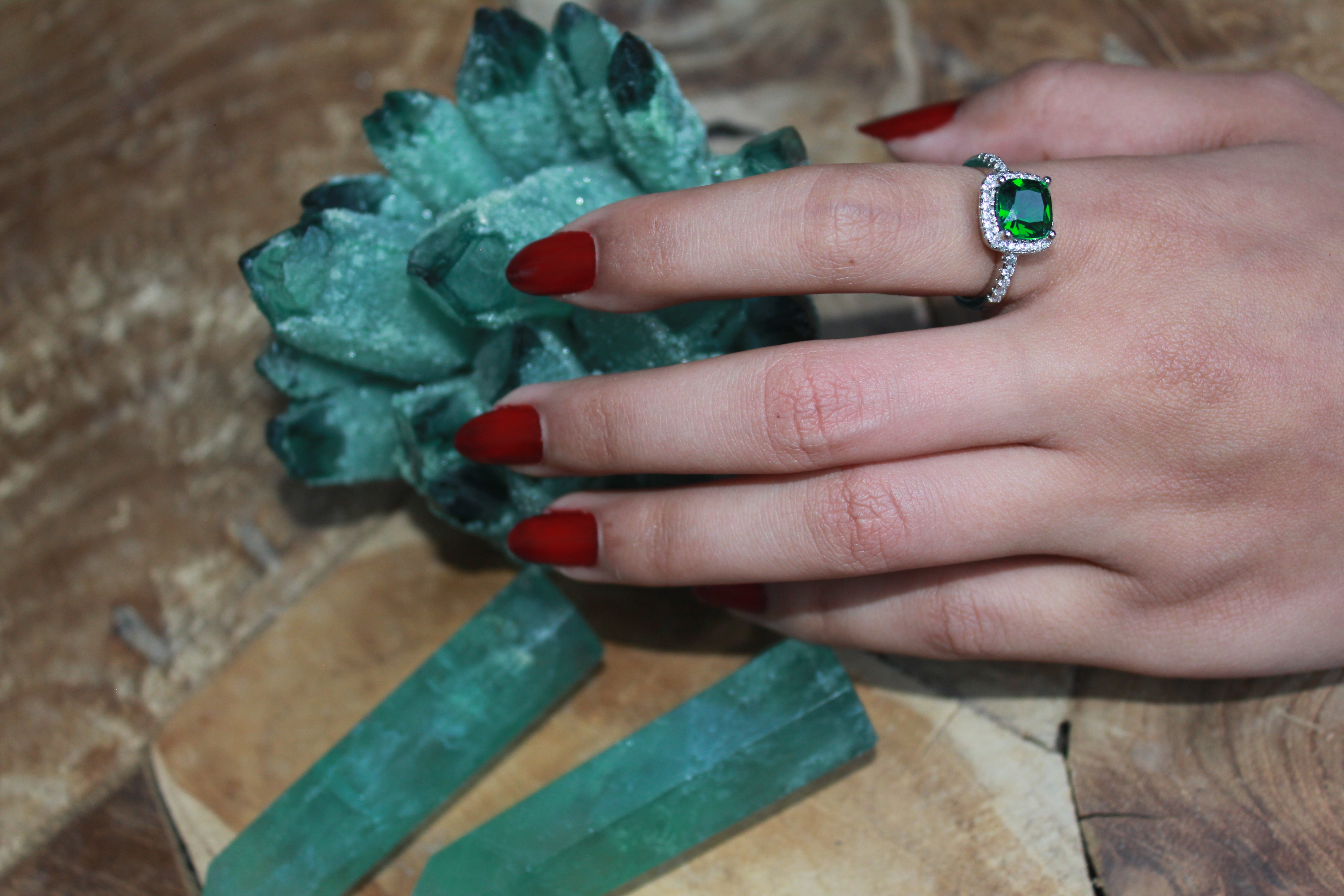 EMERALD SOL RING