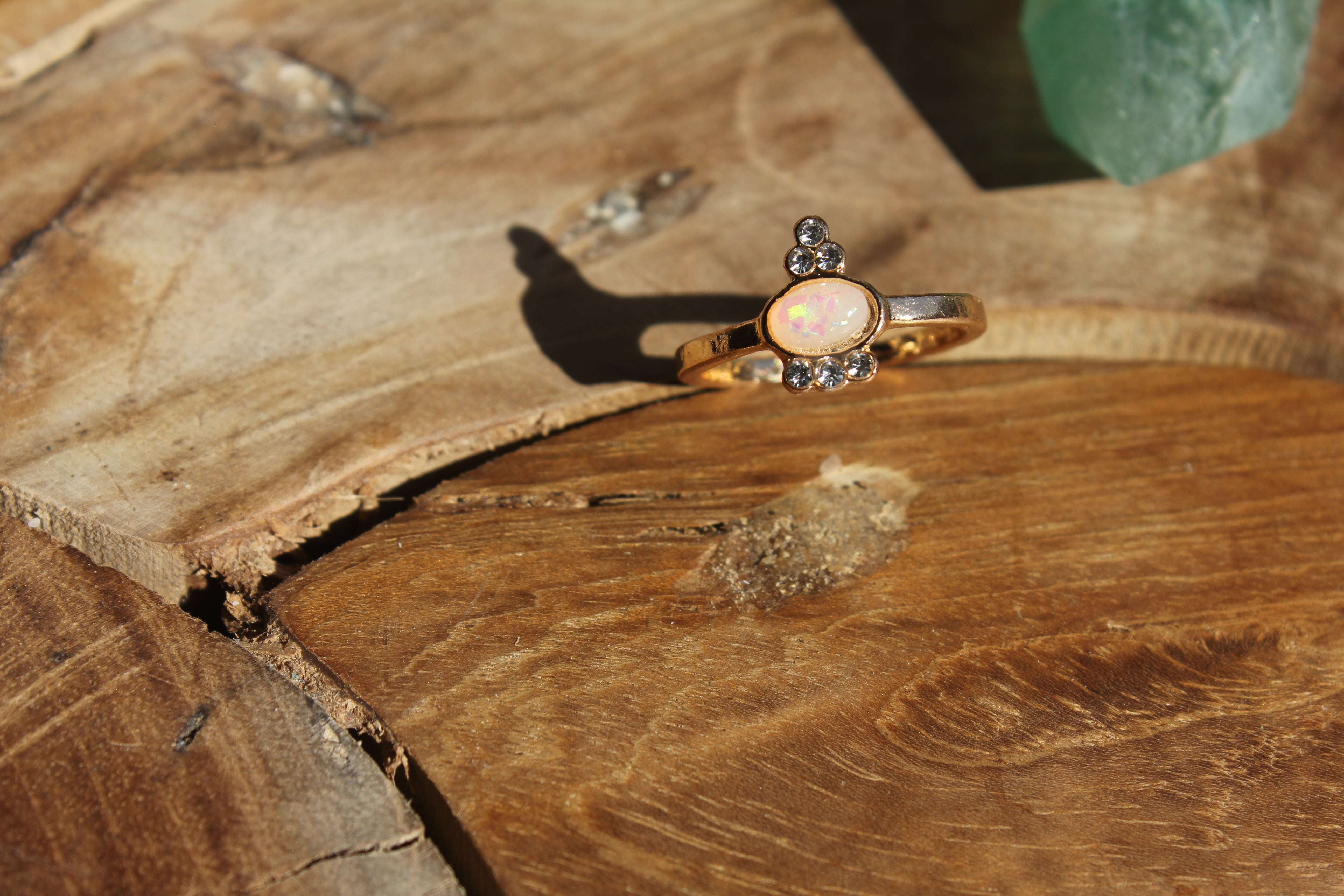 VINTAGE OPAL RING