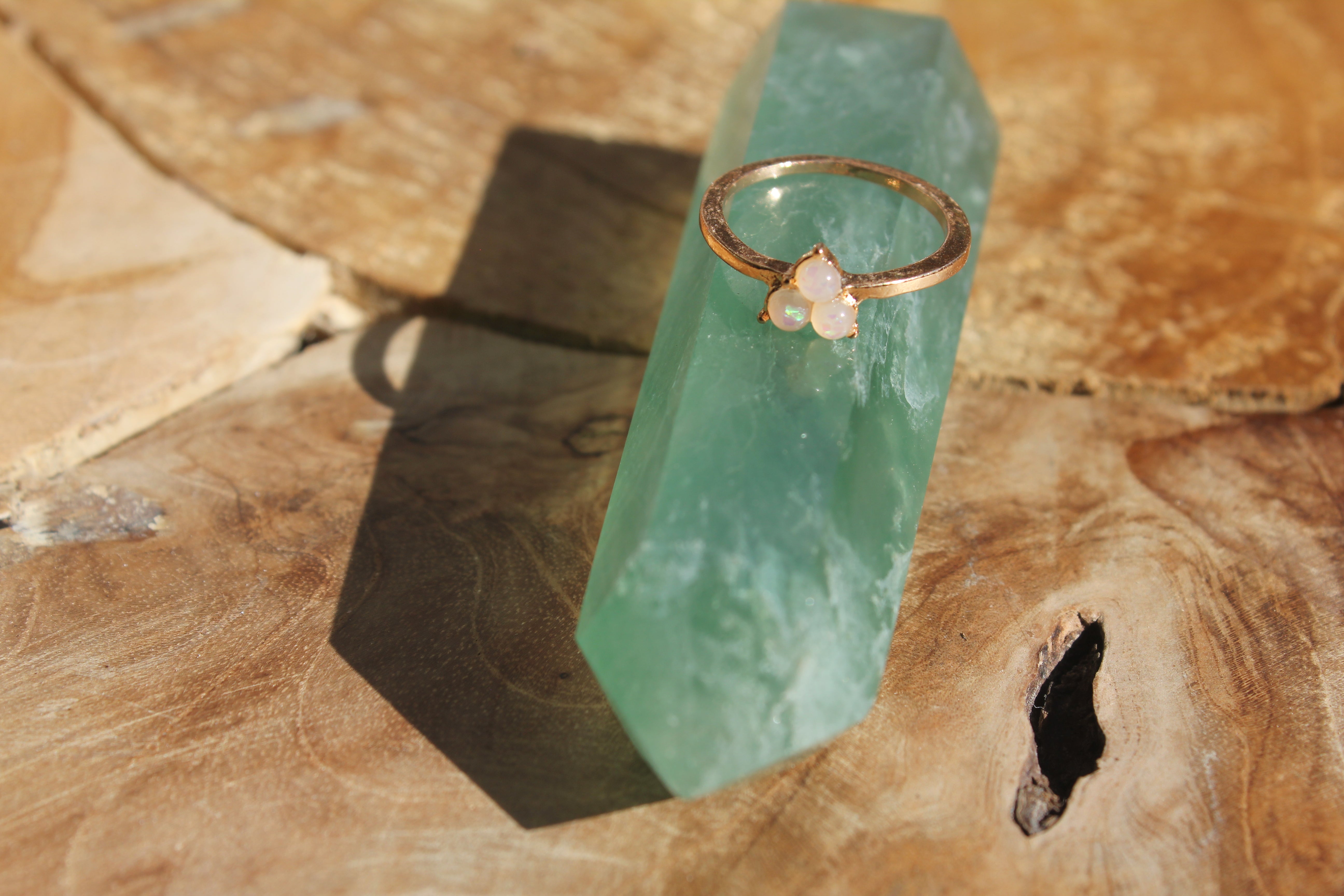 OPAL TRINGLE RING