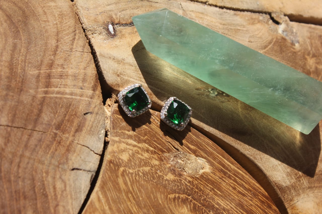 GREEN GEMSTONE DANGLE EARRINGS