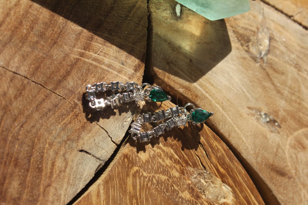 GREEN & WHITE GEMSTONE DROP EARRINGS