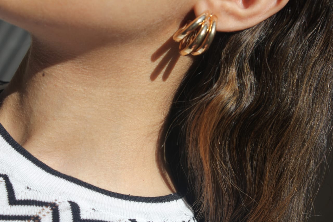 THREE CIRCLES GOLD EARRINGS