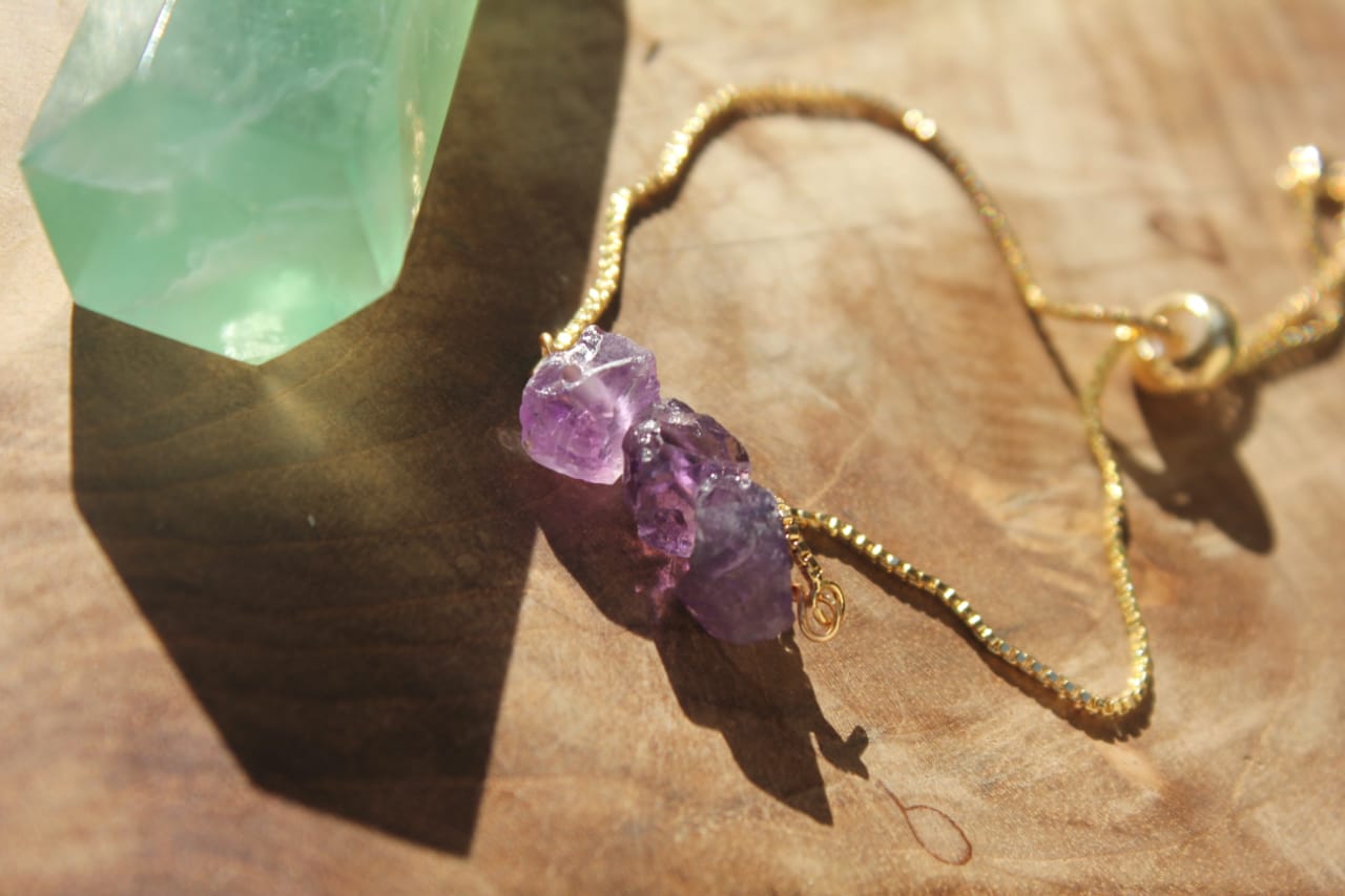 PURPLE STONES GOLD BRACELET