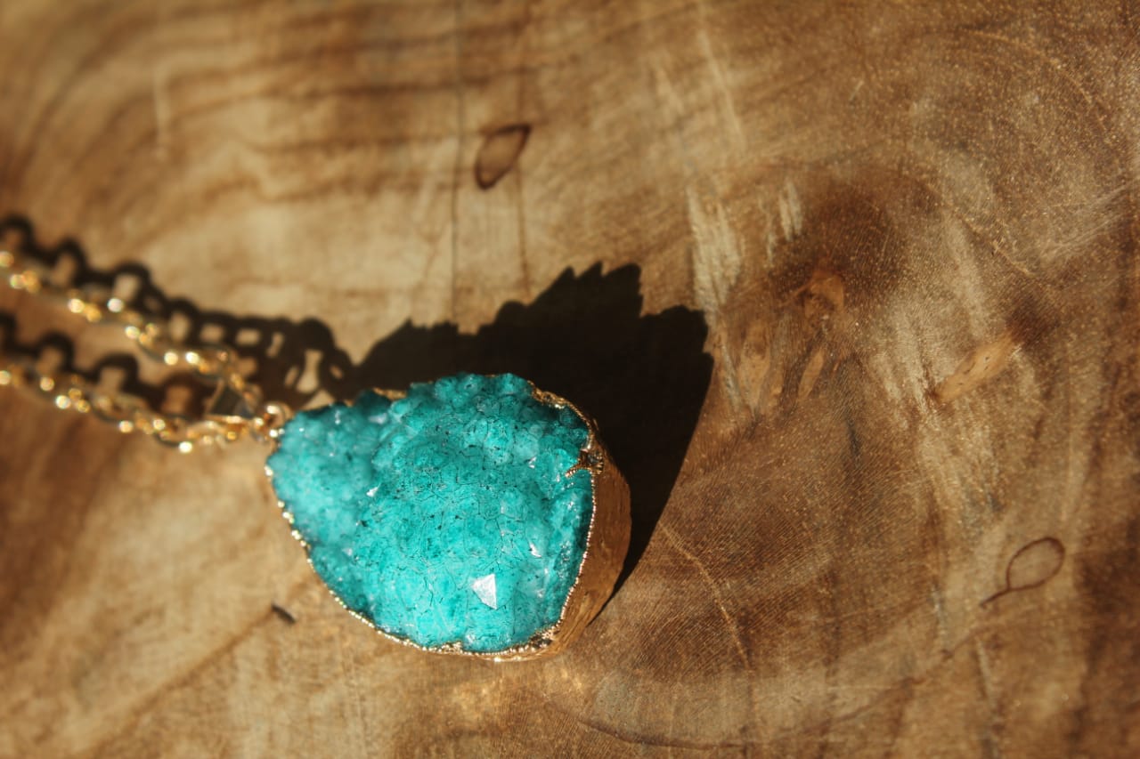 SKY BLUE STONE GOLD NECKLACE