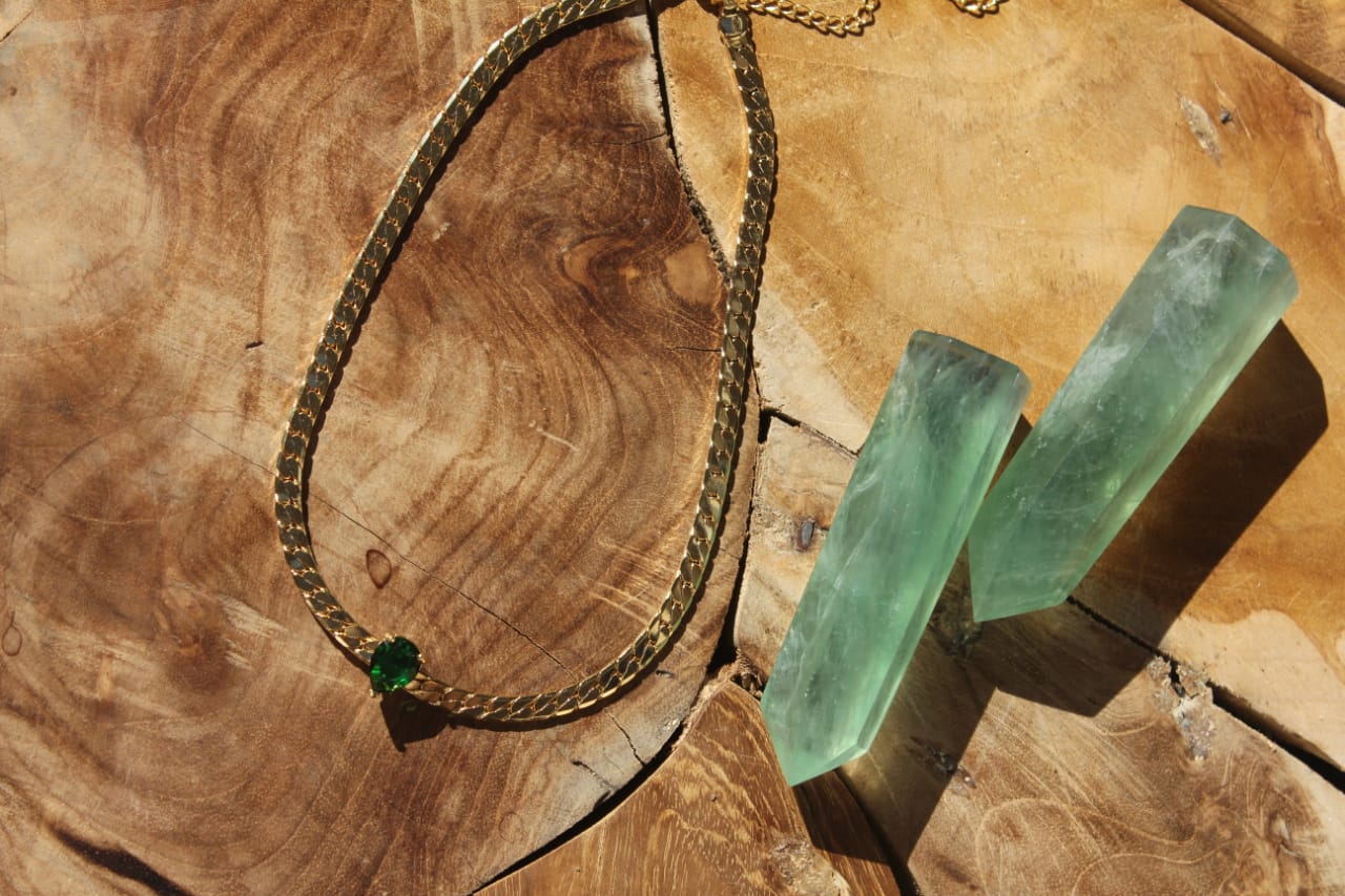 GREEN GEMSTONE GOLD NECKLACE