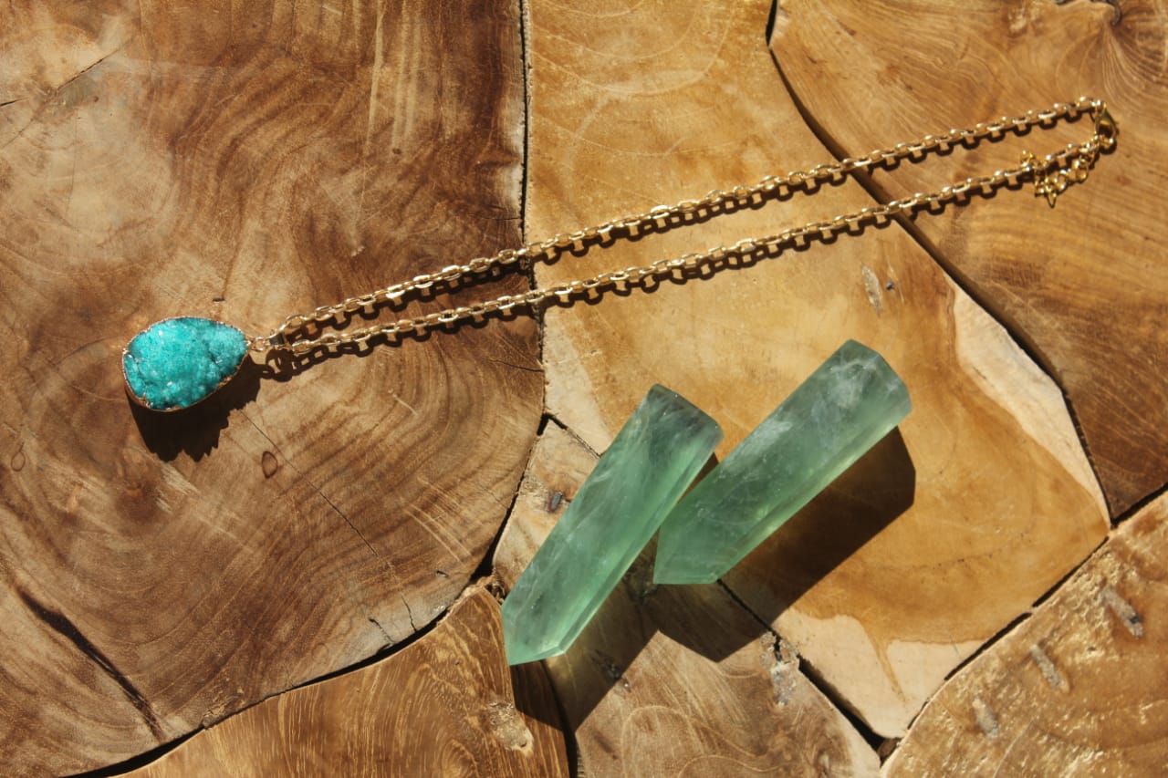 SKY BLUE STONE GOLD NECKLACE