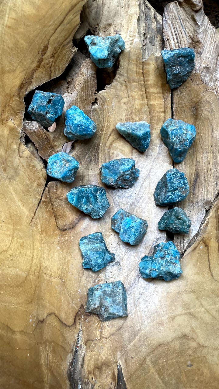 LARGE  BLUE APATITE